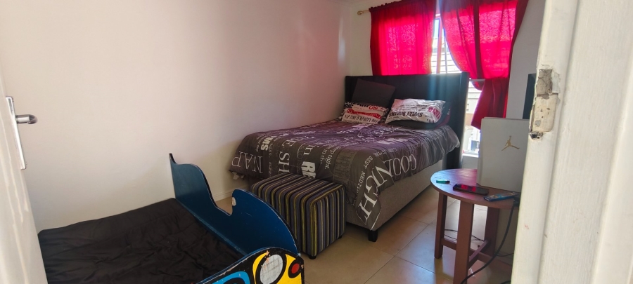 5 Bedroom Property for Sale in Westridge Western Cape